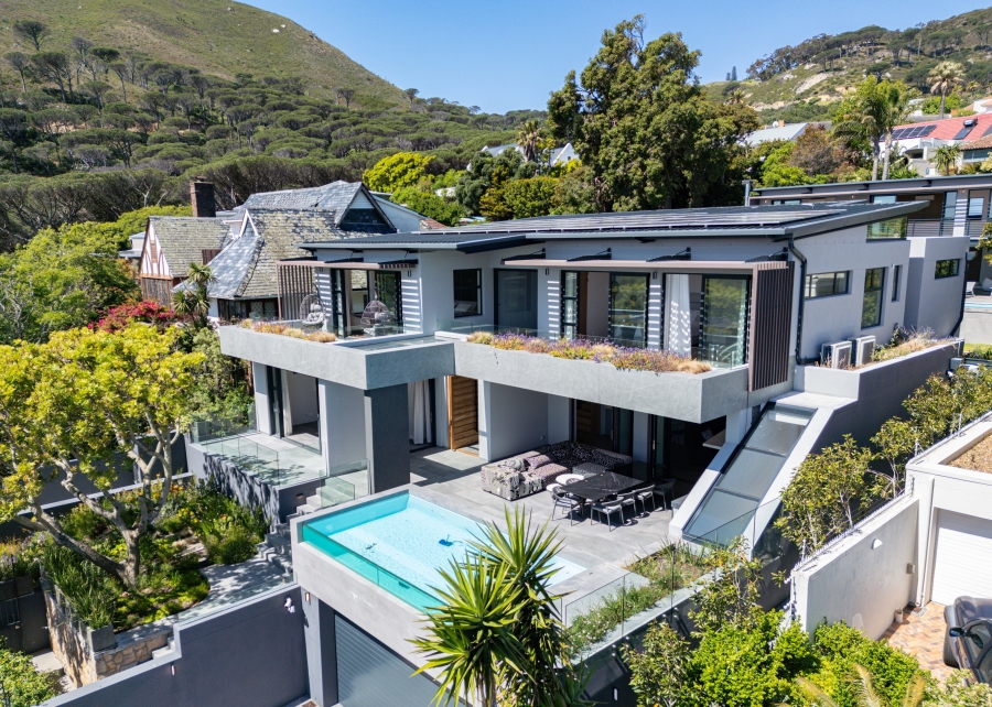 6 Bedroom Property for Sale in Camps Bay Western Cape